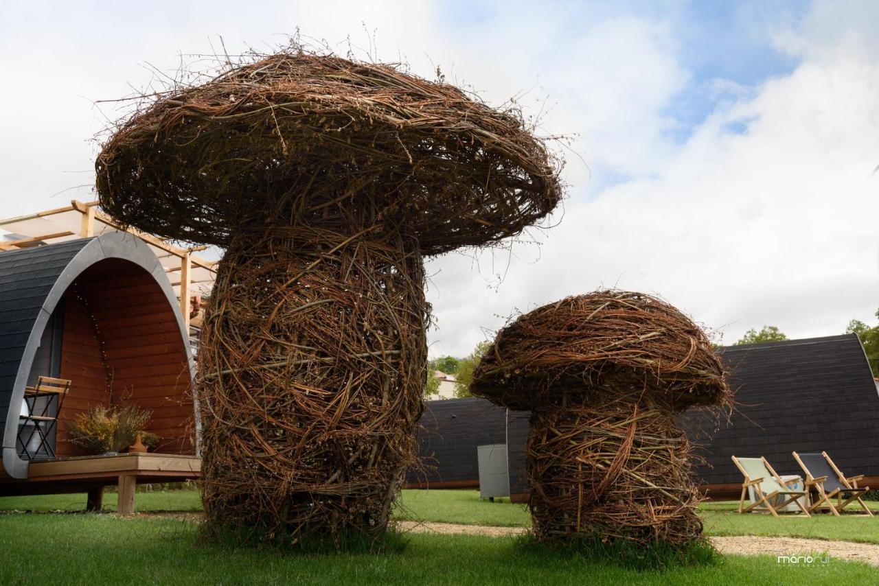 Hotel Glamping Hills Santa Comba de Rossas Exterior foto
