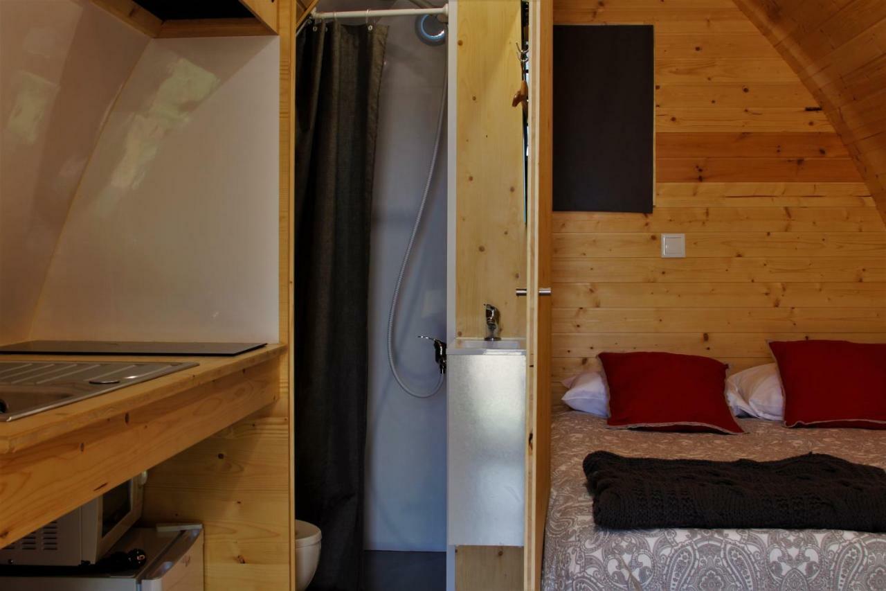 Hotel Glamping Hills Santa Comba de Rossas Exterior foto