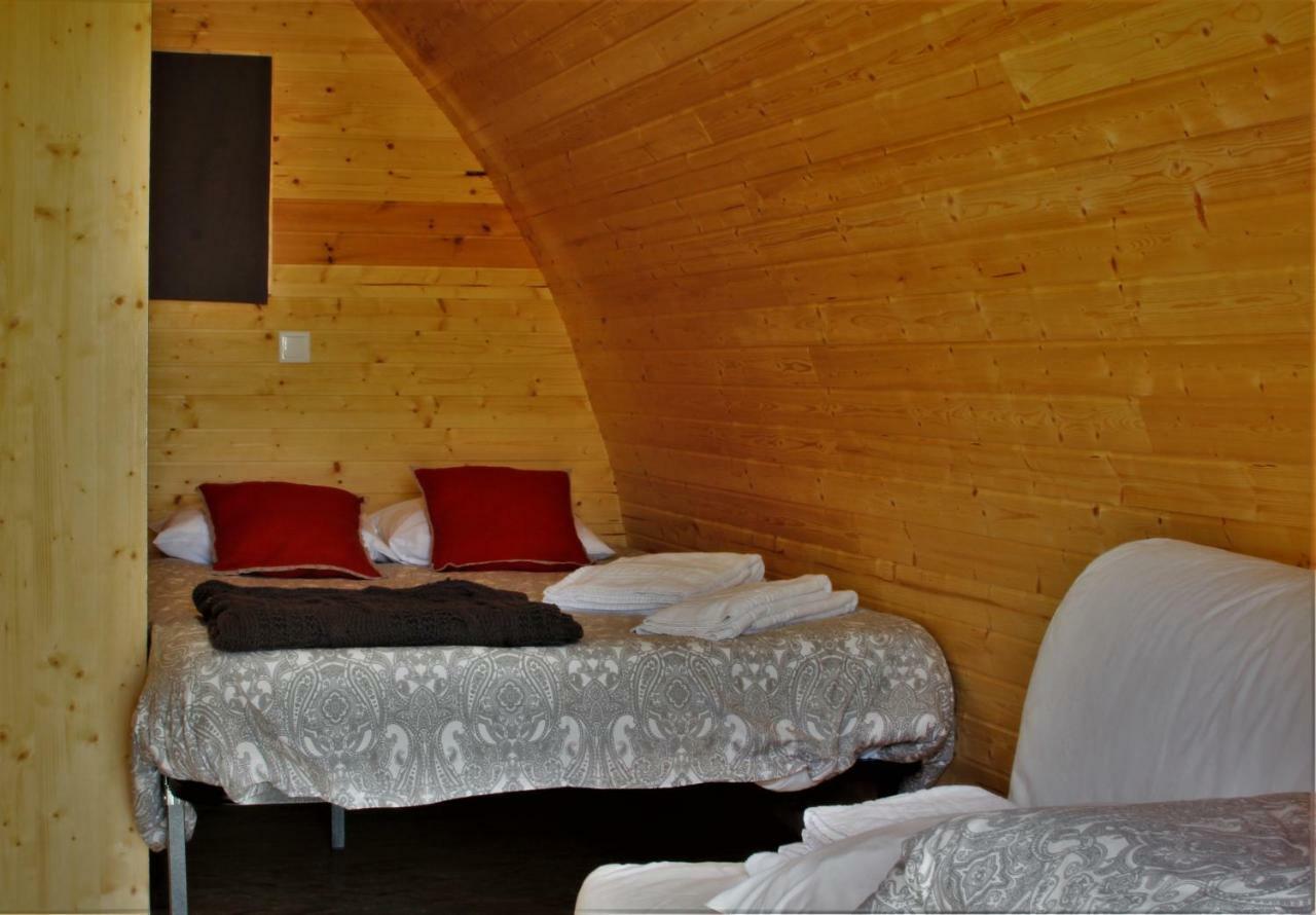 Hotel Glamping Hills Santa Comba de Rossas Exterior foto